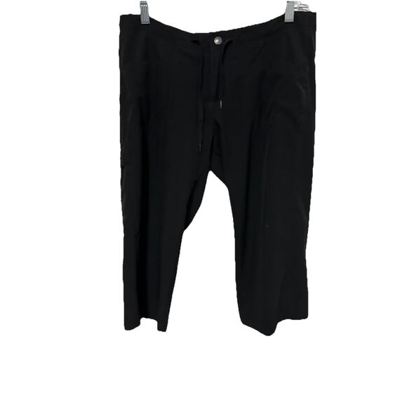 PATAGONIA Women Capri Crop Black Hiking Pants Sports Flex with Pockets Size 10 - Picture 1 of 9